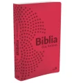 Biblia dla kobiet w kolorze malinowym, z wytłoczeniami na okładce
