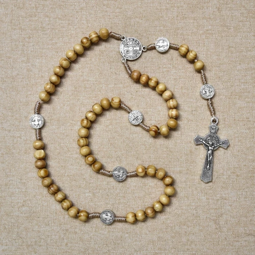 Różaniec drewniany św. Benedykta