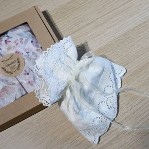 Profitka na Świecę do Chrztu Koronkowa Haftowana Retro Handmade Bawełna 