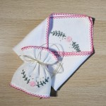 Komplet do Chrztu dla Dziewczynki Boho Szatka i Profitka do świecy chrzcielnej - Haft Angielski Różowy