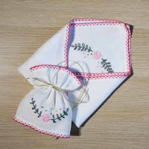 Komplet do Chrztu dla Dziewczynki Boho Szatka i Profitka do świecy chrzcielnej - Haft Angielski Różowy