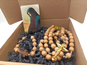 Zestaw prezentowy dla kobiet - różaniec ręcznie robiony + bransoletka różańcowa handmade + obrazek Matki Bożej.