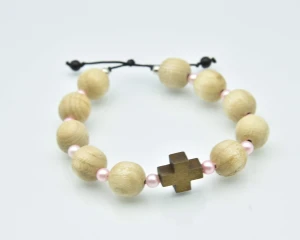 Różaniec różowy na rękę damski handmade z drewna bukowego - 12 mm    