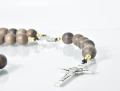 Różaniec drewniany męski na sznurku z medalikiem św. Benedykta - handmade - 12mm