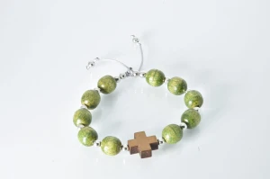Różaniec drewniany handmade na rękę zielony - drewno mix - 10 mm    