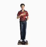 Figurka święta - Carlo Acutis z atrybutami kamery, telefonu i różańca - 10 cm