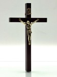 Krzyż do zawieszenia na ścianie - buk, odcień orzech - 12 cm